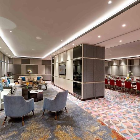 M World Hotel Formerly Known As Avante Hotel Petaling Jaya Eksteriør billede The lounge at KLIA